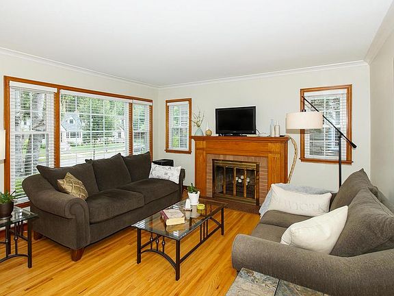 2nd image of 5042 Chowen Ave S
