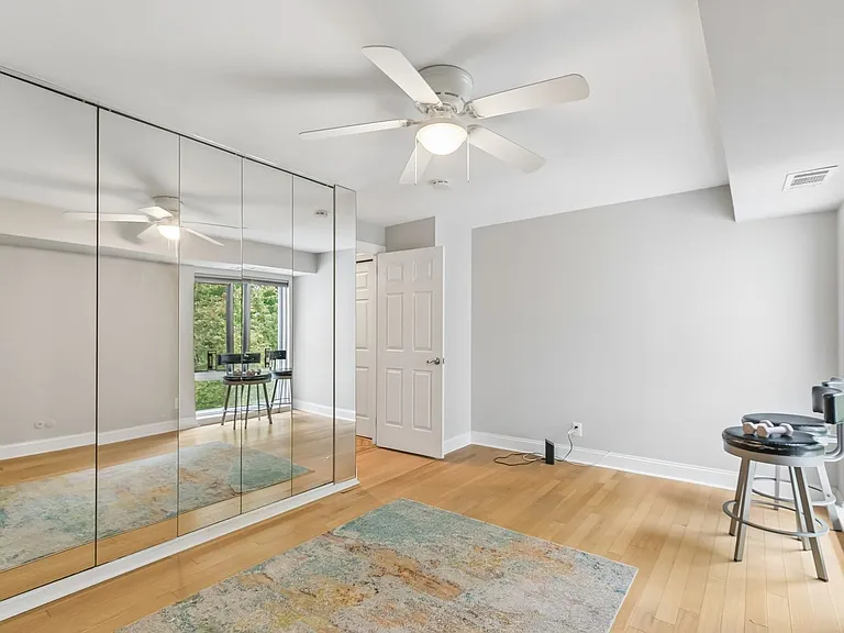 1740 Oakwood Ter #14I — Photo 15