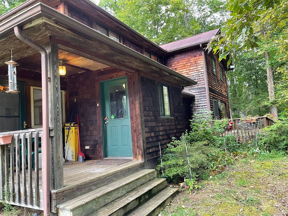 2nd image of 2335 Burton Run Rd