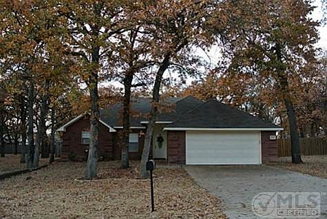 2nd image of 4614 Lyndi Ln