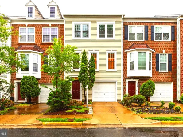 5357 Crimson Sky Ct, Centreville, VA 20120