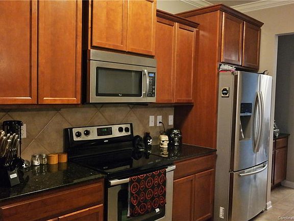 5th image of 12811 Brandenburg Ln #18