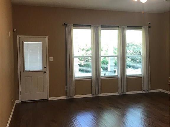 3rd image of 6313 Saint Andrews Dr