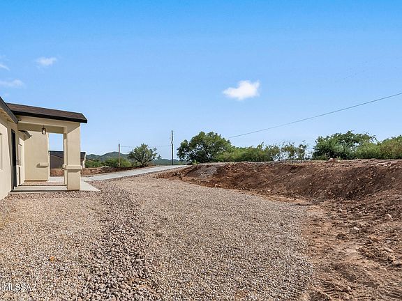 4th image of 1011 Camino Estrella