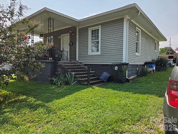 2nd image of 202 McConnell St