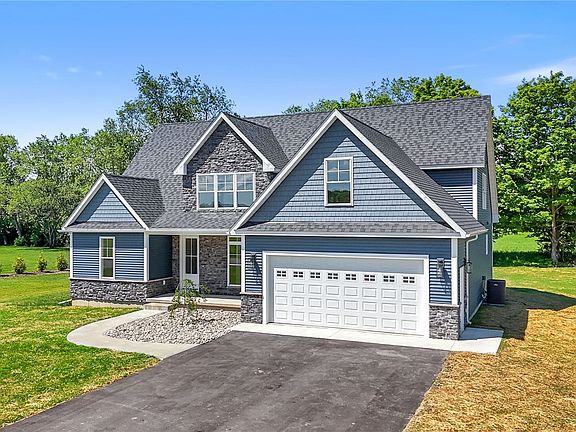2nd image of 2 Quarry Ln