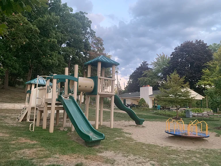 5625 Putnam Dr — Photo 14