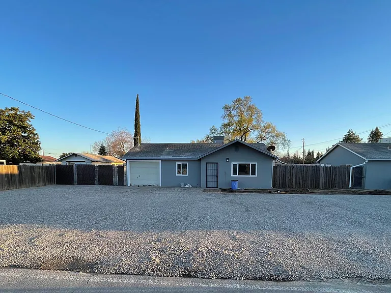 7666 Sutter Ave — Photo 1