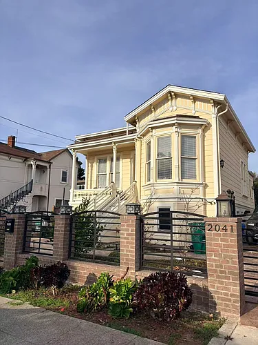 2041 Pacific Ave Photo 1