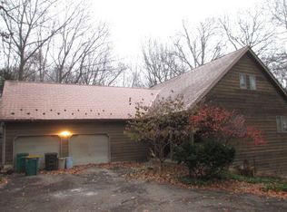 8N135 Ickenham Ln, Elgin, IL 60124