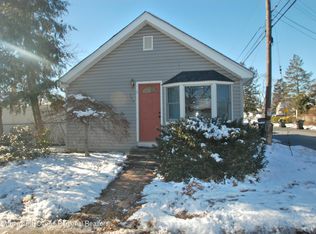 545 Palmer Ave, Hazlet, NJ