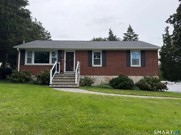 66 Newport Avenue, Shelton, CT 06484