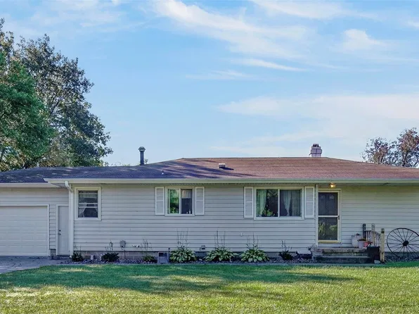2412 178th Ln, Carlisle, IA 50047