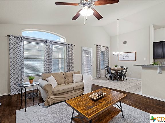 5th image of 5827 Ambrose Cir