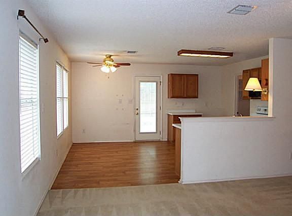 5th image of 4411 Cedar Crest Dr