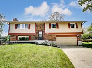 620 Lake Forest Dr, Dayton, OH 45449