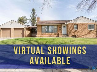 1904 S Cardinal Dr, Sioux Falls, SD 57105