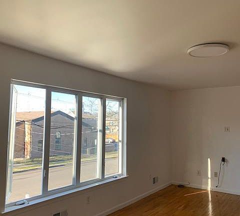 4th image of 1184 Union St #3