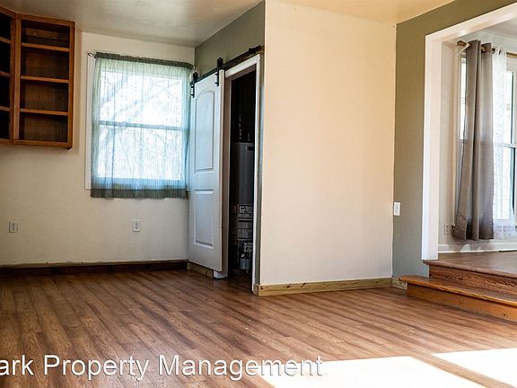 4th image of 125 Creekwood Dr