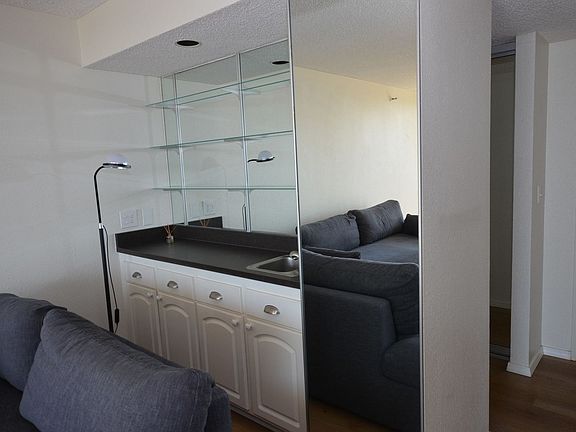 4th image of 1820 Avenida Del Mundo Unit 303