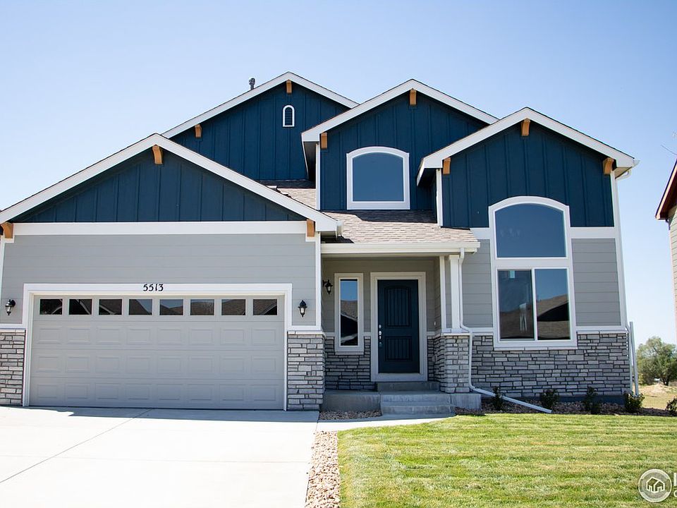 1st image of 865 Emerald Lakes St