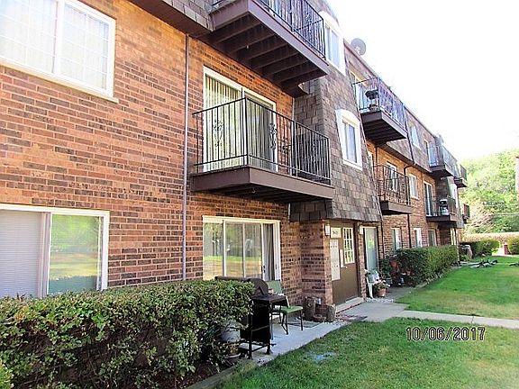 2nd image of 9400 Bay Colony Dr APT 1E