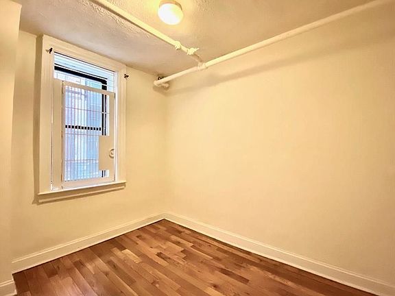 4th image of 579 W 177th St #Bee