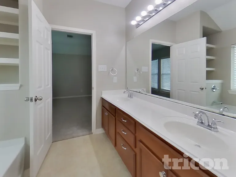 715 Pequin Rd — Photo 10