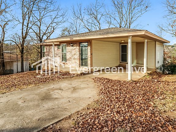 2nd image of 5024 Lynn Ln