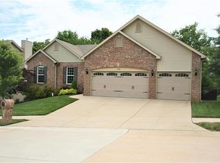 290 Romaine Spring Vw, Fenton, MO 63026