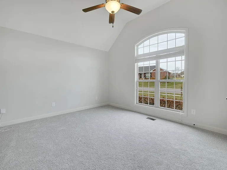 402 Lucy Cir — Photo 24