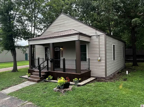 1311 Burnett St, Paducah, KY 42001