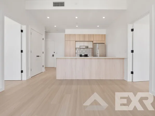 33 4th Street image 1 of 15