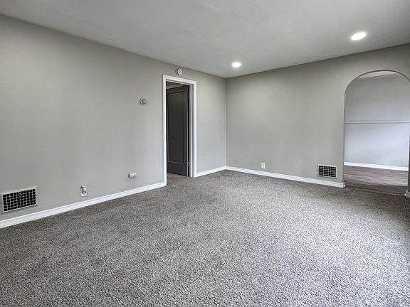 2nd image of 16 Knowlton Ave APT 25