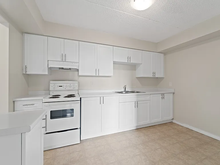 3540 Peter St — Photo 12