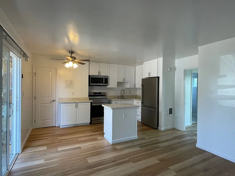 Silverado Gardens — Photo 36