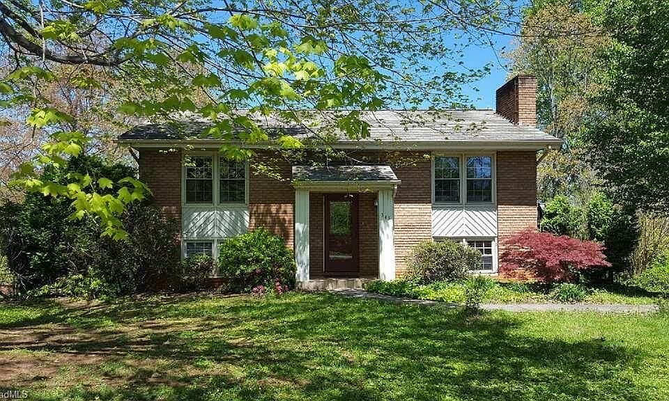1st image of 341 Meadowbrook Ln