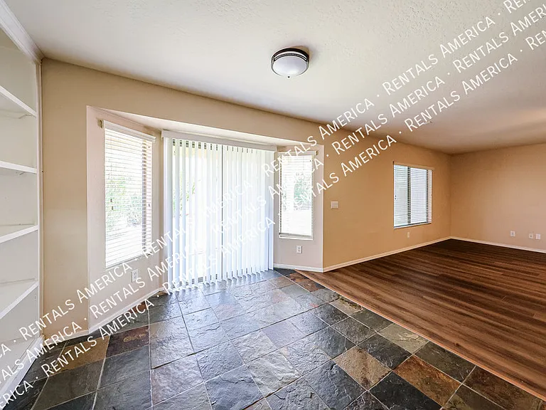 23808 N Tayrien Ln — Photo 27