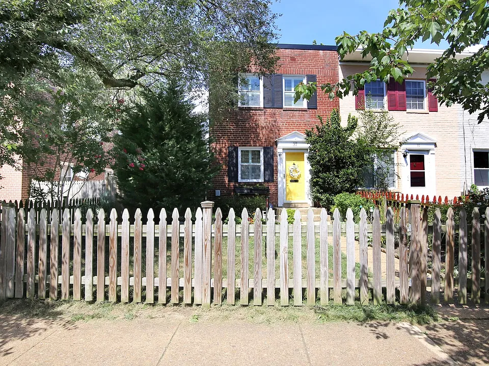 37 W Reed Ave