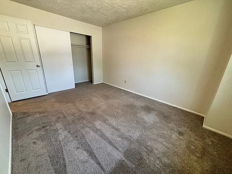 1815 E Vine St — Photo 12