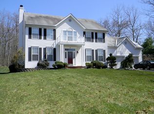 17 Willetta Dr, Jackson, NJ 08527
