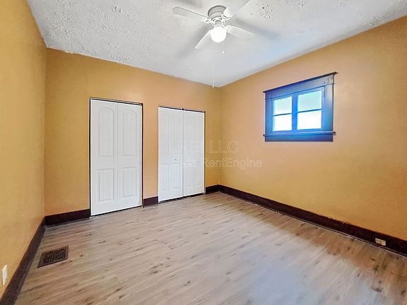 4th image of 1716 W Hill St