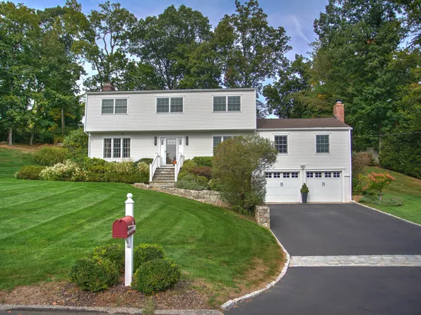 5 Hilly Field Lane, Westport, CT 06880