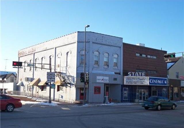 1st image of 639 Broadway St S