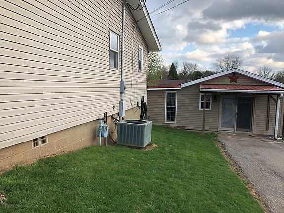 3rd image of 505 E Church St