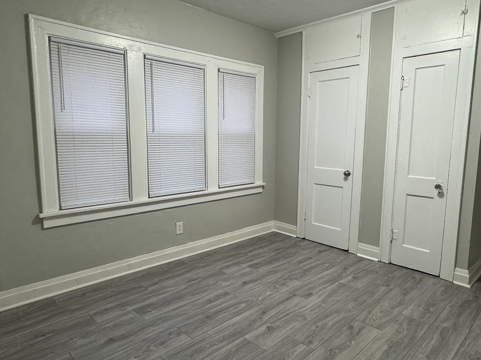 3 bed, 1200 sqft, $950 — Photo 2