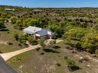 566 Settlers Way, Comfort, TX 78013