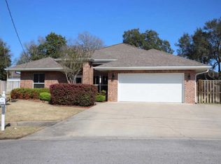 612 Lombard Cir, Fort Walton Beach, FL 32547