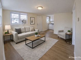 712 N 8th St, Manhattan, KS 66502