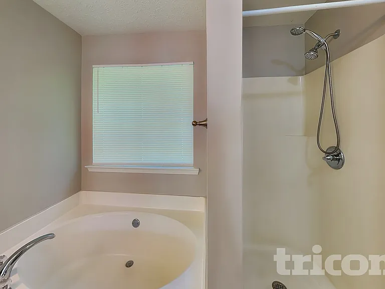 63 Twin Oaks Trl — Photo 11